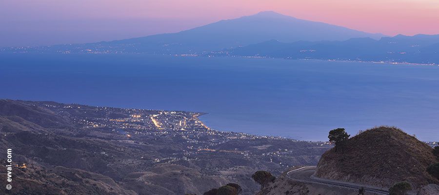 Vista sullo Stretto di Messina dall'Aspromonte