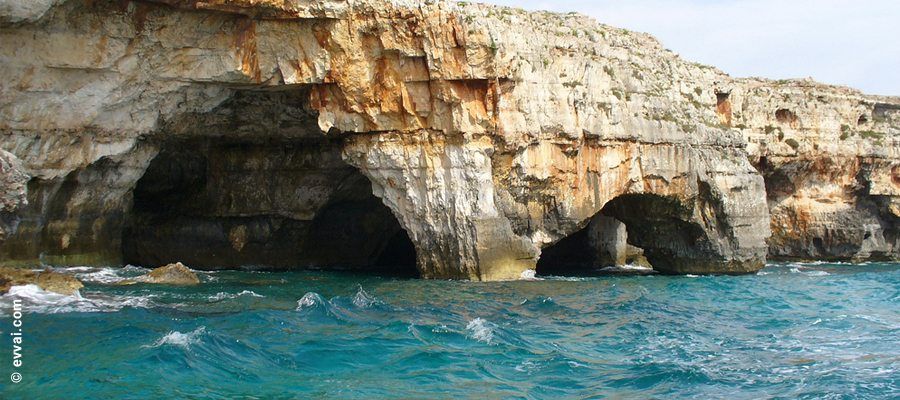 grotta tre porte leuca vacanze al mare