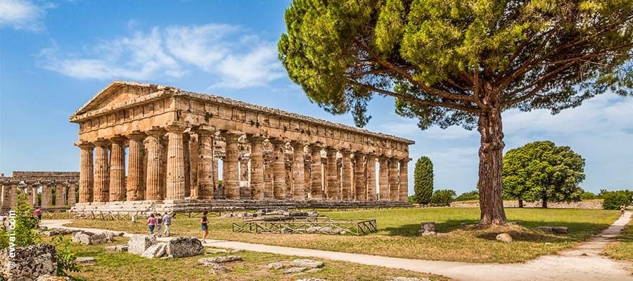 Tempio di Hera presso il famoso sito archeologico di Paestum